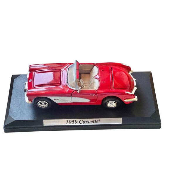MotoMax1959 Corvette Red Diecast Model Car Opening Doors & Hood On Display Base - Picture 13 of 16